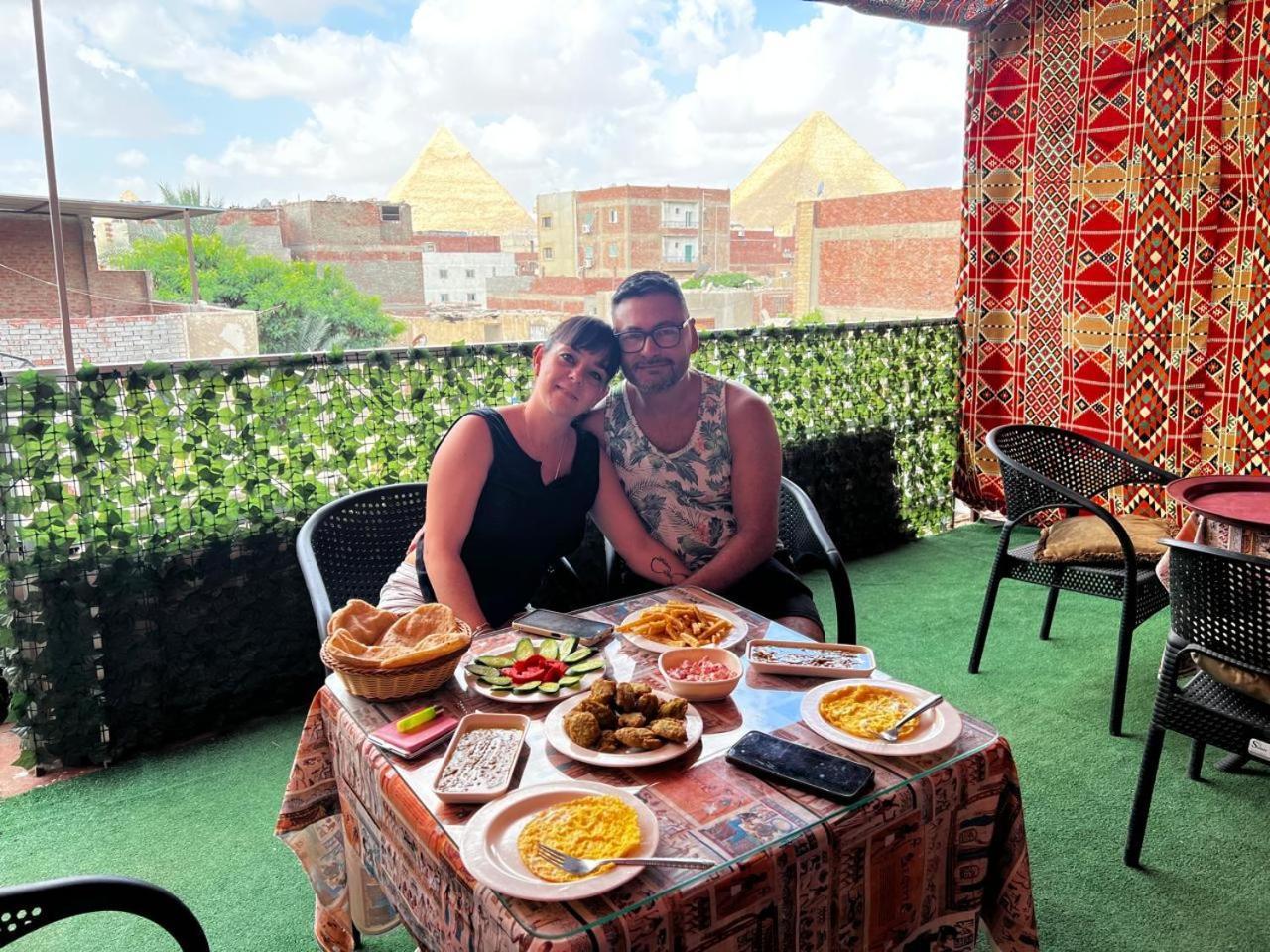 Jana Pyramids View In 3 Bed & Breakfast Kafrat al Jabal Luaran gambar
