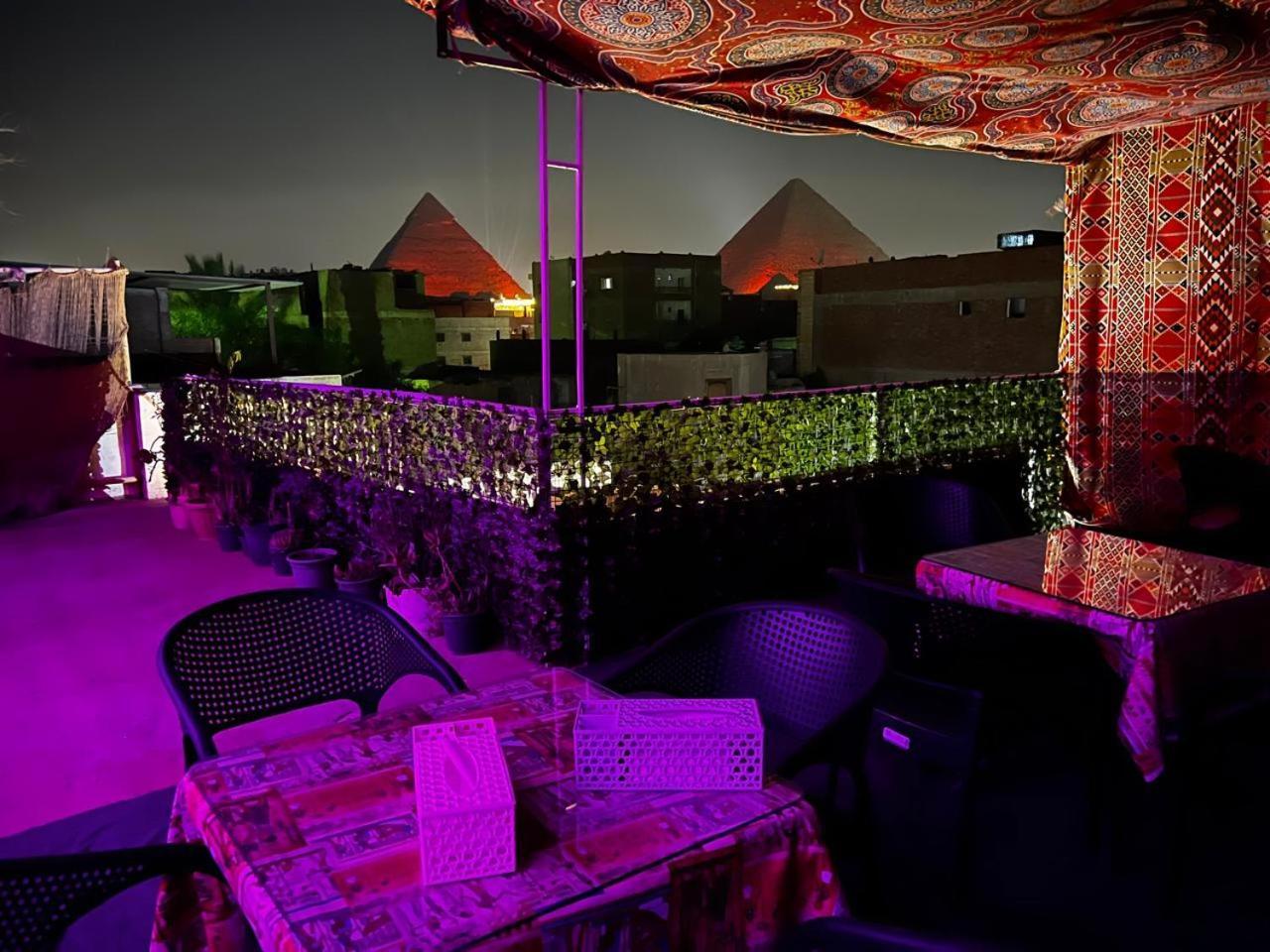 Jana Pyramids View In 3 Bed & Breakfast Kafrat al Jabal Luaran gambar