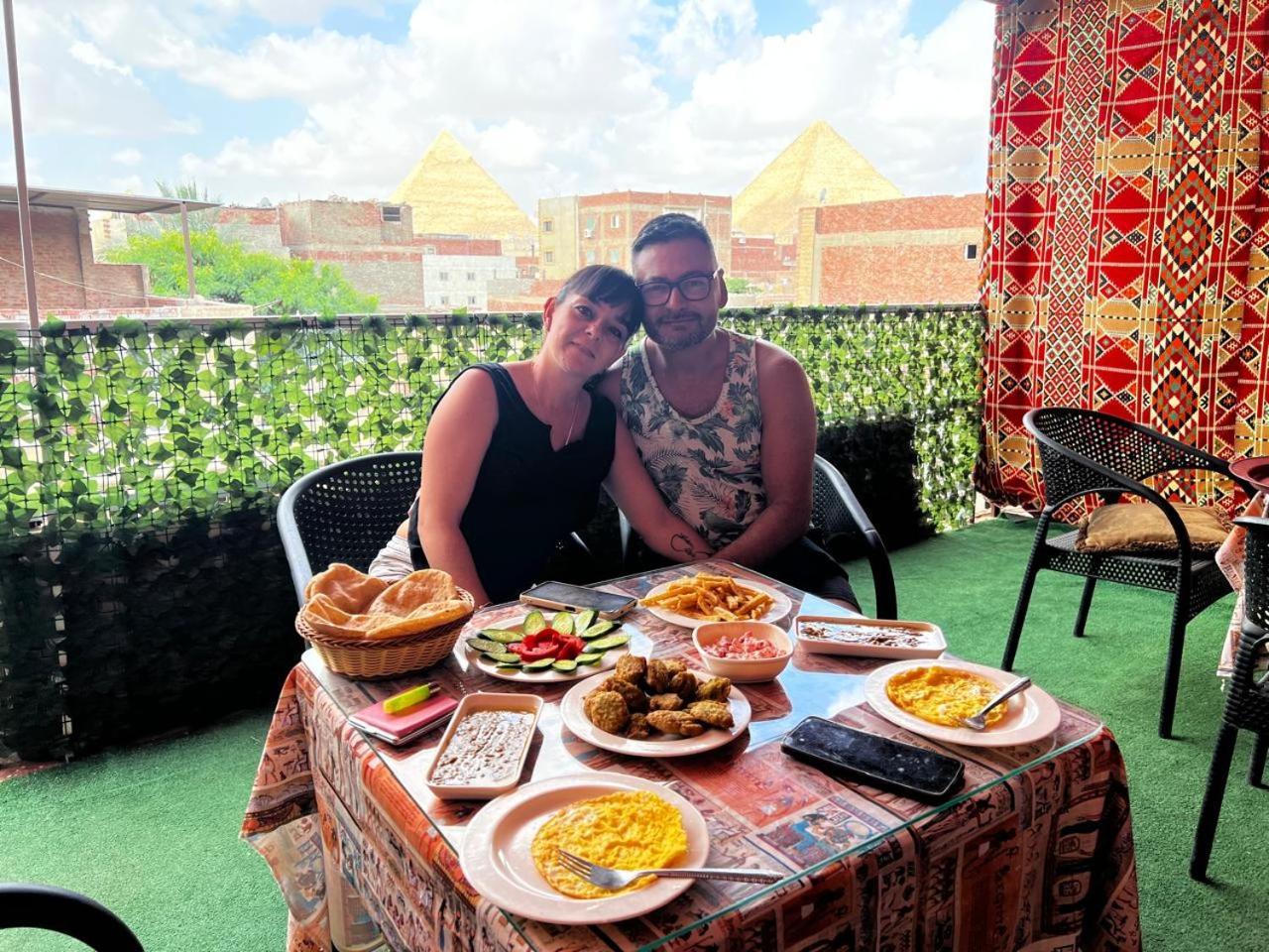 Jana Pyramids View In 3 Bed & Breakfast Kafrat al Jabal Luaran gambar